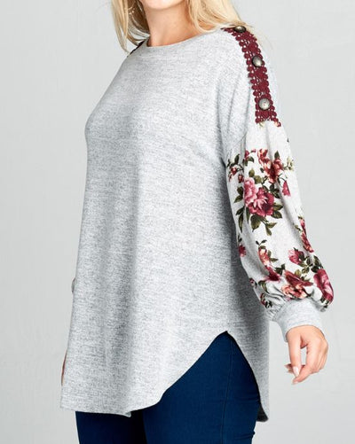 PLUS - Floral Contrast Top - gkbrandclothing